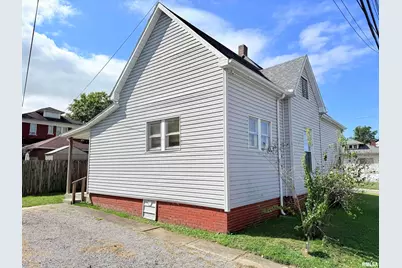 18 S Mill Street, Harrisburg, IL 62946 - Photo 3