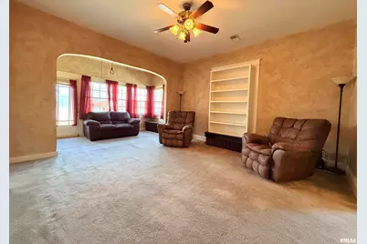 18 S Mill Street, Harrisburg, IL 62946 - Photo 9