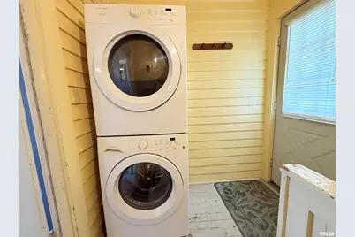 18 S Mill Street, Harrisburg, IL 62946 - Photo 17