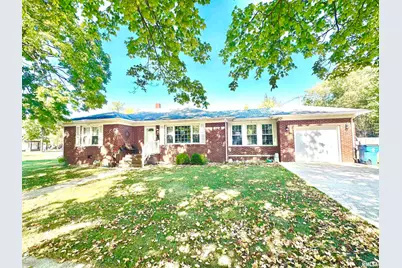 420 W 3rd Street, Centralia, IL 62801 - Photo 1