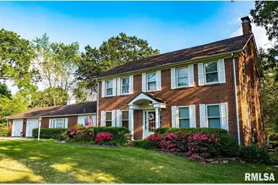 321 W Boone Street, Salem, IL 62881 - Photo 1