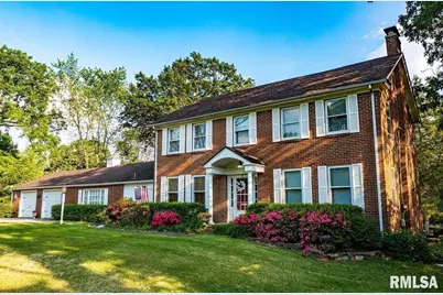 321 W Boone Street, Salem, IL 62881 - Photo 1