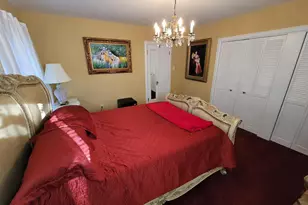 321 W Boone St, Salem, IL 62881 - Photo 21