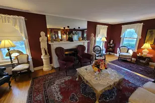 321 W Boone St, Salem, IL 62881 - Photo 11