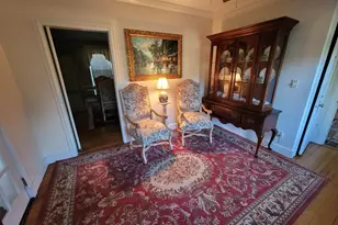 321 W Boone St, Salem, IL 62881 - Photo 3