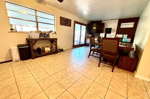 1012 W 4th St, Centralia, IL 62801 - Photo 9