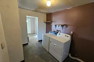 233 N US Hwy 45, Cisne, IL 62823 - Photo 23