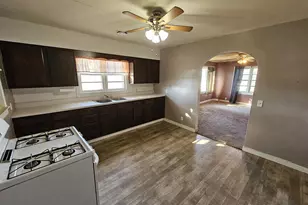 233 N US Hwy 45, Cisne, IL 62823 - Photo 15