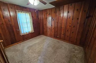 233 N US Hwy 45, Cisne, IL 62823 - Photo 17