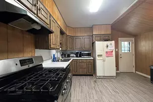 206 W Homer Ave Ave, Harrisburg, IL 62946 - Photo 9