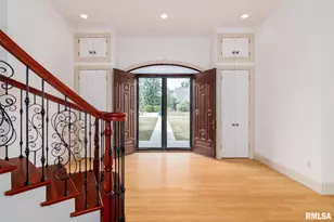 12 Clearlake Dr, Centralia, IL 62081 - Photo 5