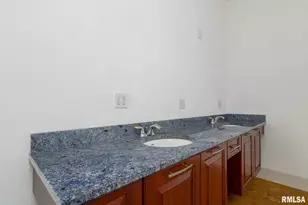 12 Clearlake Dr, Centralia, IL 62081 - Photo 23