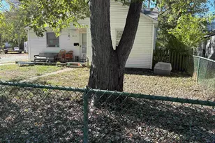 1210 S Hickory St, Centralia, IL 62801 - Photo 5