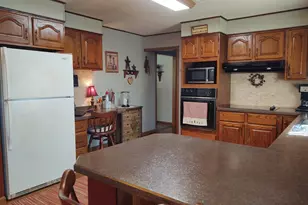 901 Locust St, Vienna, IL 62995 - Photo 13