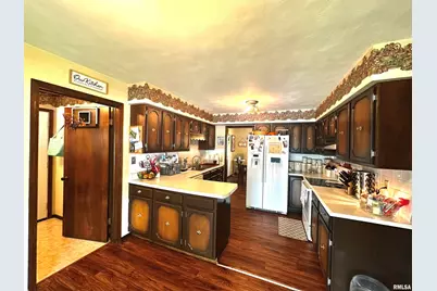 1340 E 6th Street, Centralia, IL 62801 - Photo 5