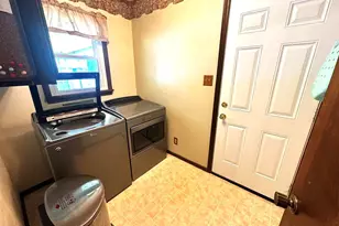 1340 E 6th St, Centralia, IL 62801 - Photo 13