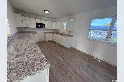 3305 Selmaville Road, Salem, IL 62881 - Photo 5