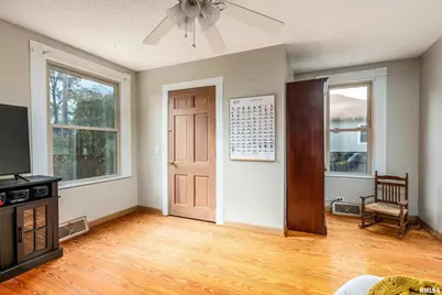 306 S Madison Street, Marion, IL 62959 - Photo 17