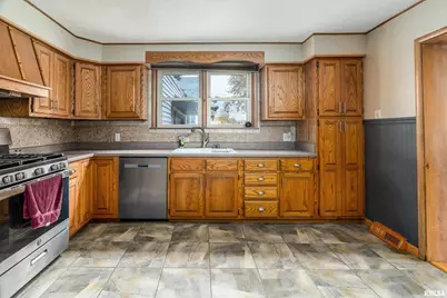 306 S Madison Street, Marion, IL 62959 - Photo 13