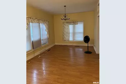 25 S Walnut Street, Tamaroa, IL 62888 - Photo 5