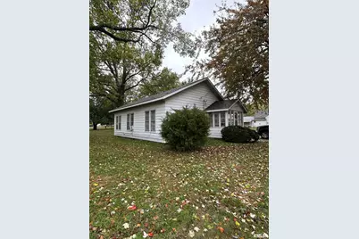 25 S Walnut Street, Tamaroa, IL 62888 - Photo 1