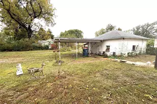 523 W 4th St, Centralia, IL 62801 - Photo 9