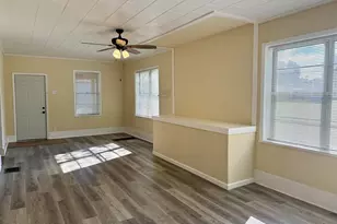 1103 W Blvd St St, Marion, IL 62959 - Photo 3