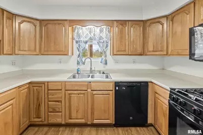 444 N Marion Street, Centralia, IL 62801 - Photo 15