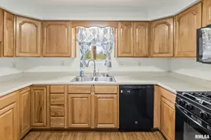 444 N Marion St, Centralia, IL 62801 - Photo 15