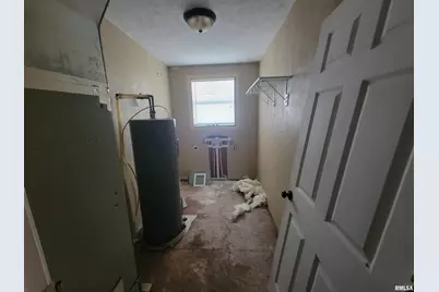 208 N Washington Street, Hurst, IL 62949 - Photo 9