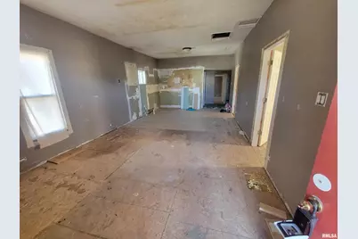 208 N Washington Street, Hurst, IL 62949 - Photo 3