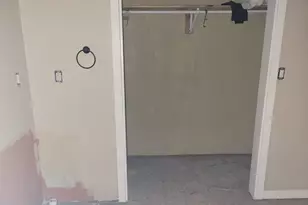 208 N Washington St, Hurst, IL 62949 - Photo 15