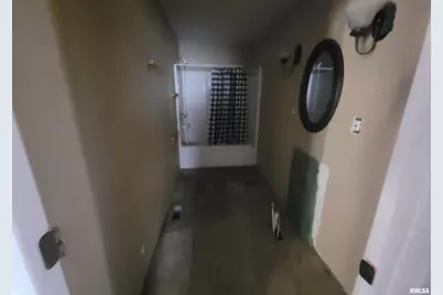 208 N Washington Street, Hurst, IL 62949 - Photo 11