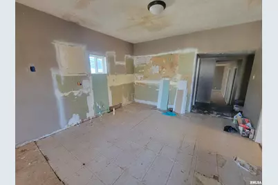 208 N Washington Street, Hurst, IL 62949 - Photo 5