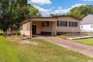 208 W Pennsylvania Ave, Pittsburg, IL 62974 - Photo 3