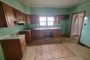 306 Vogel St, Lowell, IL 62927 - Photo 9