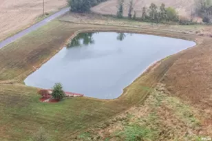 365 Bond Rd, Galatia, IL 62935 - Photo 15