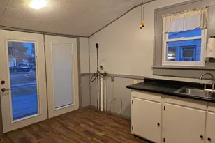 1028 S Roosevelt St, Harrisburg, IL 62946 - Photo 25