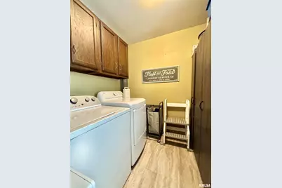 109 E Galaxy Drive, Chicago, IL 62898 - Photo 23