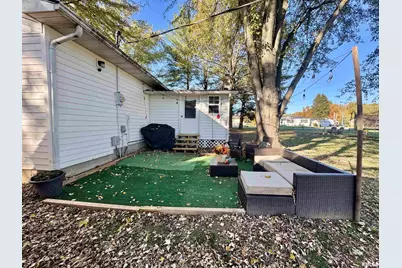 109 E Galaxy Drive, Chicago, IL 62898 - Photo 25