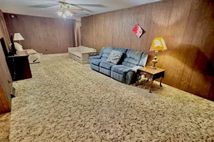 718 Karbers Ridge Rd, Elizabethtown, IL 62931 - Photo 15