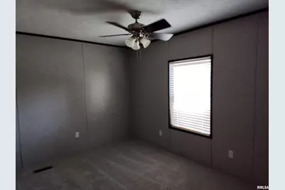 1207 SW 6th Street, Fairfield, IL 62837 - Photo 21