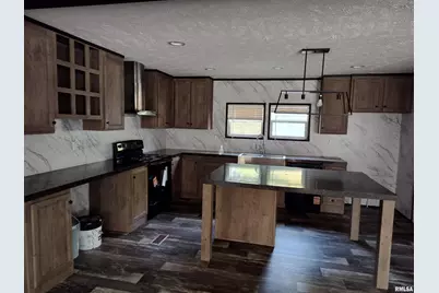 1207 SW 6th Street, Fairfield, IL 62837 - Photo 9