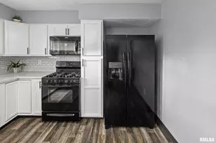 628 Sara Dr, Centralia, IL 62801 - Photo 23