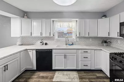 628 Sara Drive, Centralia, IL 62801 - Photo 19