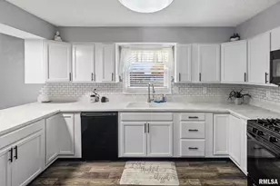 628 Sara Dr, Centralia, IL 62801 - Photo 19