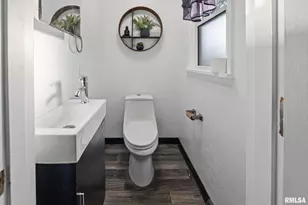 628 Sara Dr, Centralia, IL 62801 - Photo 9