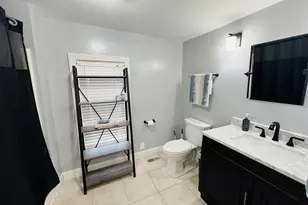 1300 Lincoln St, Eldorado, IL 62930 - Photo 25