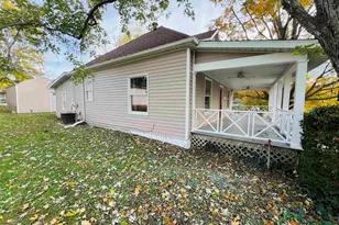 1300 Lincoln St, Eldorado, IL 62930 - Photo 7