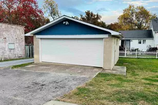 734 S McKinley St, Harrisburg, IL 62946 - Photo 11